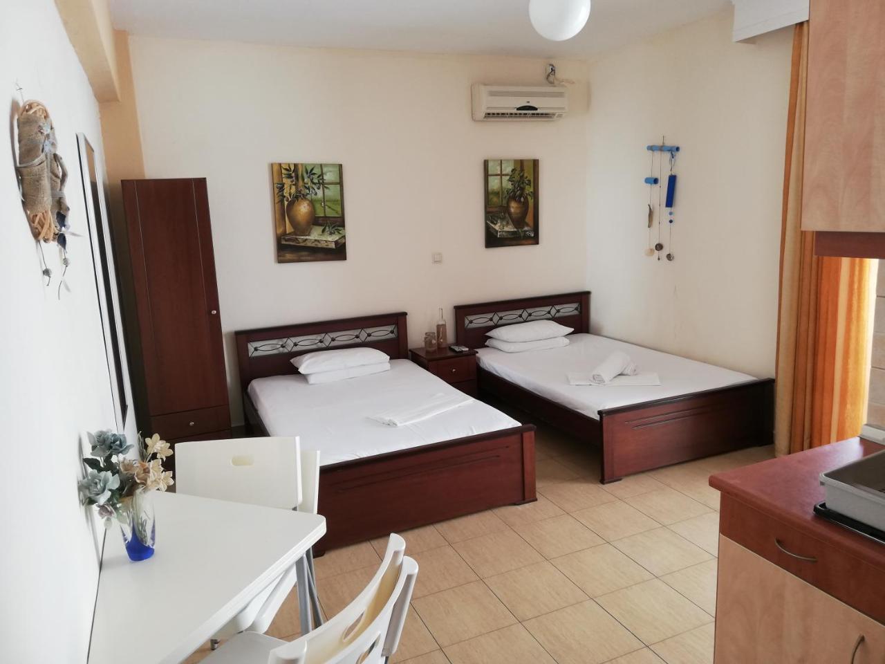 Paralía Sea Side Villa Economou מראה חיצוני תמונה