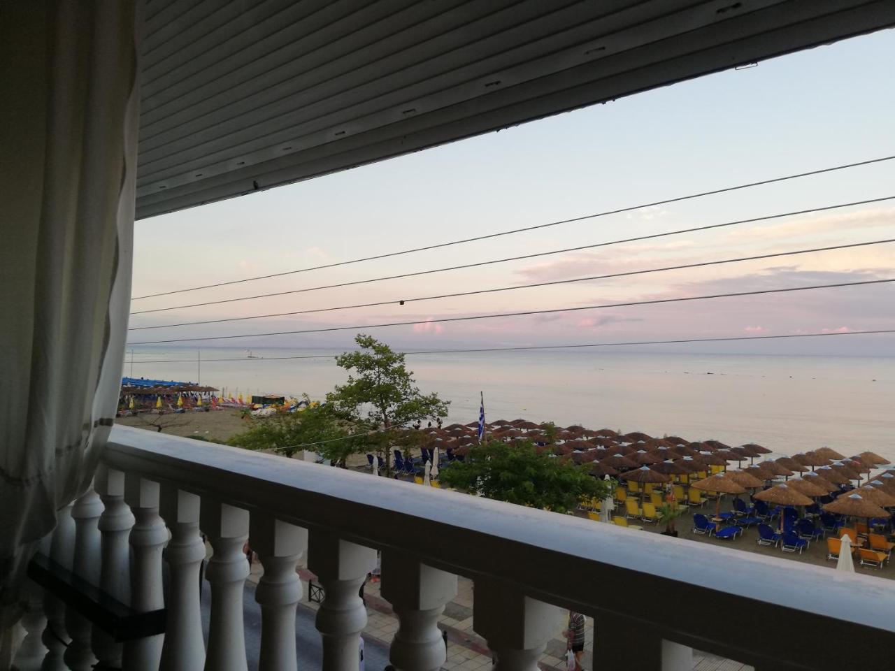 Paralía Sea Side Villa Economou מראה חיצוני תמונה
