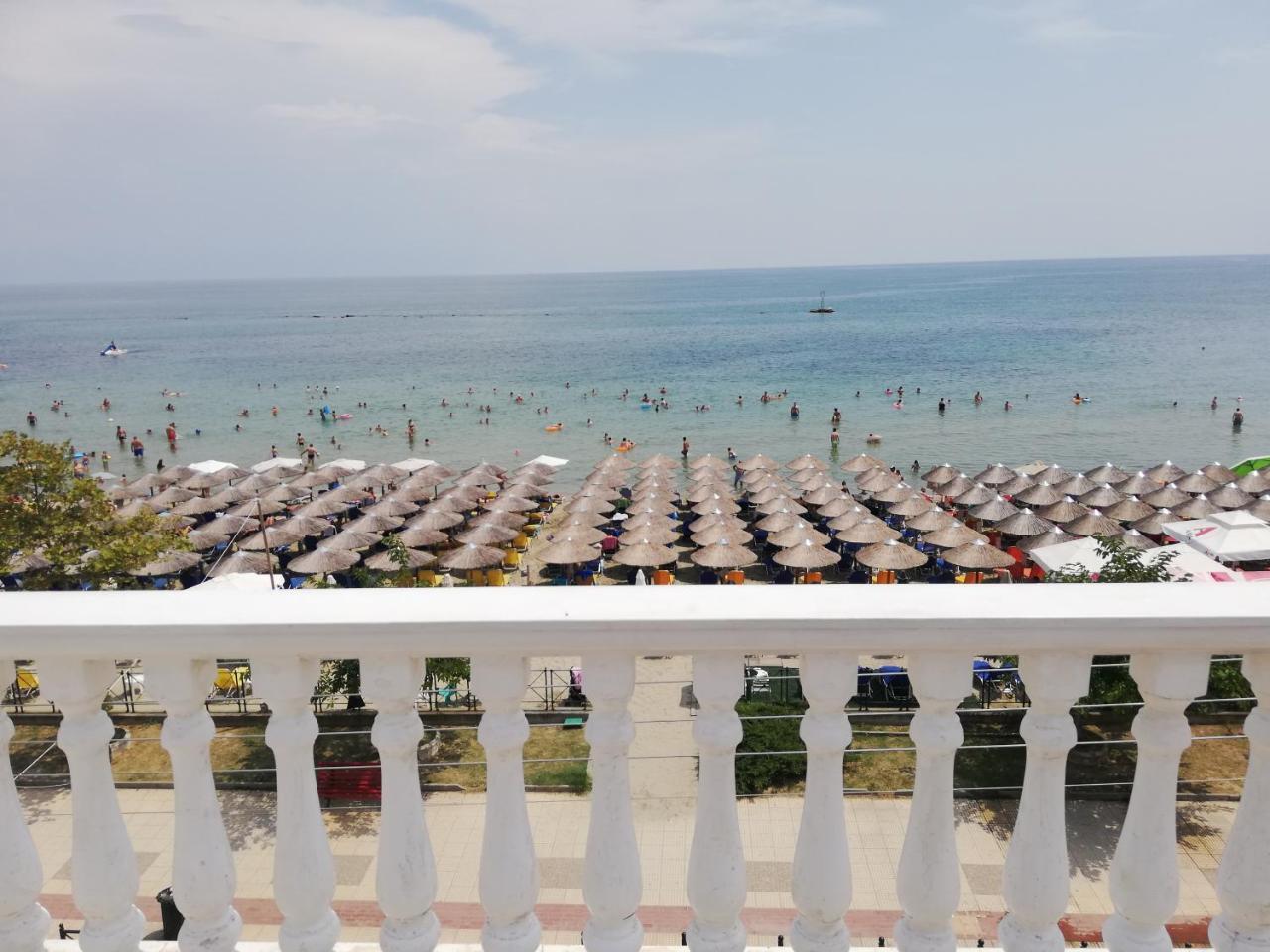 Paralía Sea Side Villa Economou מראה חיצוני תמונה