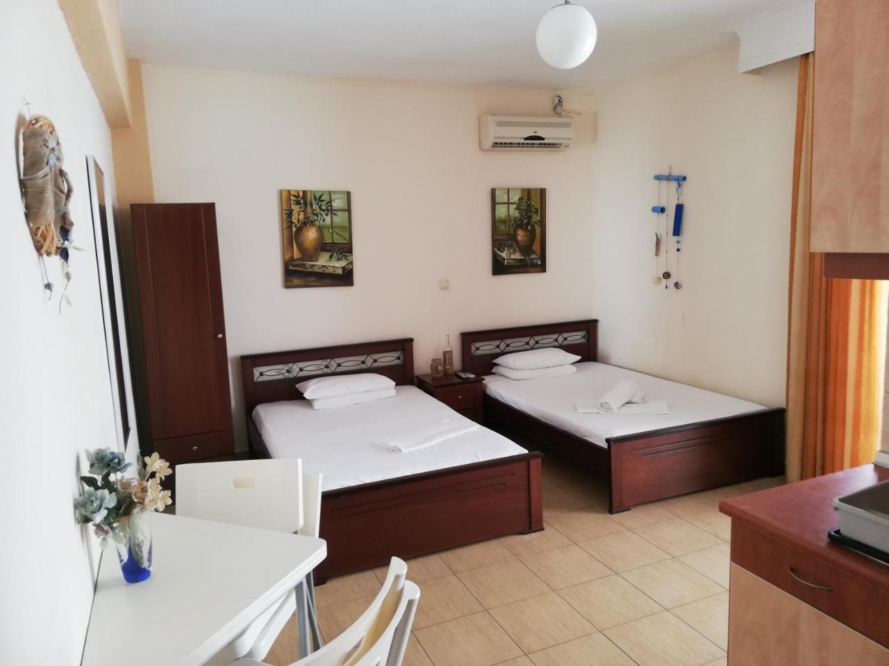 Paralía Sea Side Villa Economou מראה חיצוני תמונה